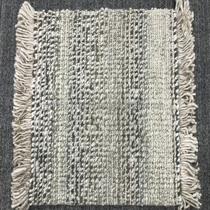 Tapis de porte d'hôtel haut de gamme, exclusif, avec logo personnalisé brodé, 100% laine et soie, boucle de poils, fait à la main, lavable, résistant aux taches - Product Image 2