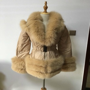 2018 trasporto di Nuovo stile Giù <span class=keywords><strong>Cappotto</strong></span> Reale Cappuccio di <span class=keywords><strong>Pelliccia</strong></span> di Inverno Delle Donne Giù Giacca - Product Image 1