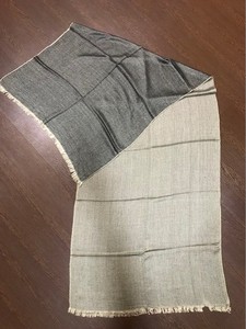 Echarpe longue en viscose élégante pour l'hiver et toutes les saisons Ensemble de 6 pièces respectueux de la peau avec couleur personnalisée et design uni - Product Image 3