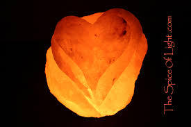 Mini lámpara de sal de flor de loto El ionizador definitivo se ilumina con elegancia-Sain Enterprises - Product Image 5