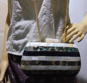 2022 women <b>wedding</b> bridal bling Pearl party handbag hand rhinestone MOP <b>clutch</b> purse handmade fashionable evening bags - Product Image 2