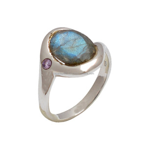 Anillo de Plata de Ley 925 con Gemas de Amatista y Labradorita, Anillo Ovalado Clásico Plateado a la Moda para Unisex - Product Image 1