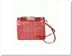 Bolsos de Cuero Shantiniketan Hechos en India, Tamaño 17x15x8 CM - Product Image 3