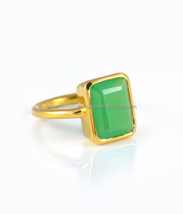 Bague en argent sterling 925 faite à la main avec pierre précieuse en onyx vert beaux bijoux de mode plaqués or pour anniversaire de fête de mariage - Product Image 1
