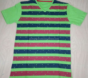 Camiseta de algodón con estampado personalizado para hombre, camisa de manga corta con cuello en v, de algodón, con diseño oem, de alta calidad, en línea - Product Image 3