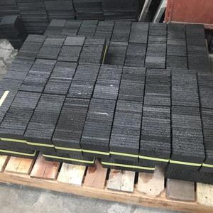 Pedra Hitam Carreaux en pierre de lave naturelle de qualité supérieure Carreaux de sol et de mur extérieurs et intérieurs noirs - Product Image 1