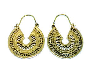 Boucles d'oreilles en laiton pour femmes indiennes, 2021 - Product Image 1