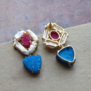 Pendientes colgantes de perlas blancas pendientes de piedras preciosas hechas a mano de color rosa, azul, Druzy - Product Image 2