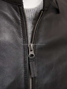 Chaqueta de bombardero de invierno personalizable para hombre, abrigo de piloto de piel de oveja transpirable, cierre de cremallera, talla grande, venta al por mayor, piel de vaca para correr - Product Image 5