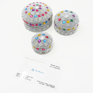 Caja Decorativa con Cuentas de Laca y Purpurina, Decoración de Mesa de Maquillaje, Joyero Indio de Lujo, Caja de Almacenamiento de Baratijas Rajastaní - Product Image 3