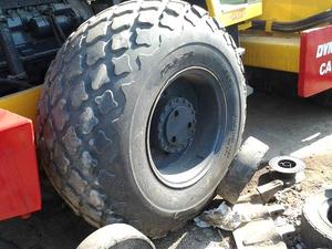 Fahrtyp <span class=keywords><strong>CA25</strong></span> <span class=keywords><strong>CA30</strong></span> <span class=keywords><strong>Dynapac</strong></span> Vibrations-Straßen walze mit Schafs fuß verdichter - Product Image 6