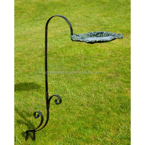 Bain d'oiseaux de jardin en fer forgé avec bol à feuilles Accent extérieur élégant pour attirer les oiseaux et améliorer le décor de paysage - Product Image 1