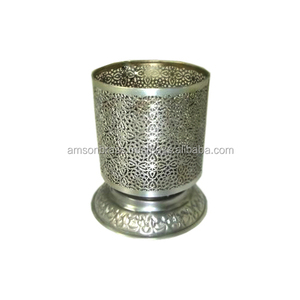 Vente en gros de bougies décoratives bougeoirs votifs en métal avec poignée en fil de fer bougeoirs votifs en métal faits à la main - Product Image 6