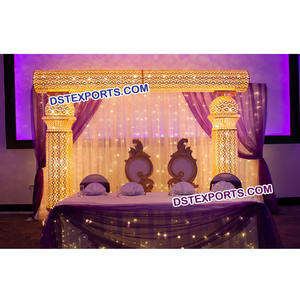 เวทีงานแต่งงานแบบเอเชีย ตกแต่งด้วยคริสตัลสีทอง สวยงามทันสมัย สำหรับงานเลี้ยงฉลองแต่งงาน ตกแต่งเวทีงานอีเว้นท์ในแมสซาชูเซตส์ - Product Image 1
