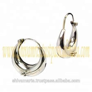 Venta al por mayor nuevo diseño de joyería de plata de ley 925 pendiente de aro liso para mujeres y niñas regalo de moda - Product Image 2