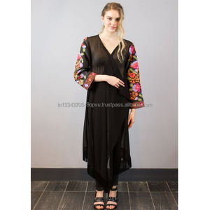 ชุดเดรสโบฮีเมียนปักลายดอก,ชุดเดรสกระโปรงสั้นสีดำผ้าบางสไตล์วินเทจ - Product Image 1