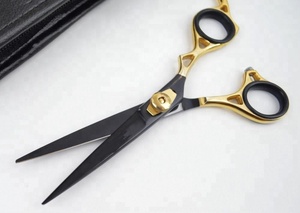 Ensemble de ciseaux de barbier professionnels J2 du Japon, très vendus, lame en acier inoxydable avec pointe aiguë, logo personnalisé, rasoir et peigne de barbier - Product Image 6