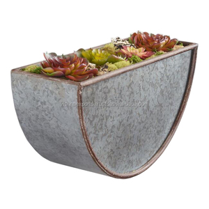Maceta de pared moderna galvanizada de medio círculo interior/exterior con diseño ecológico - Product Image 3