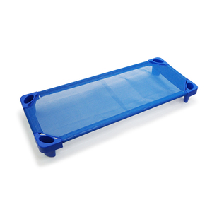 Lit en plastique empilable pour enfants, matière maille, respirant et confortable - Product Image 1