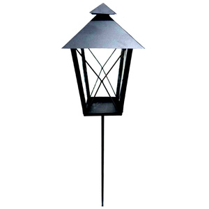 Linterna de Metal de jardín negro mate de vidrio de hierro con palo para decoración interior y exterior hecha a mano a granel - Product Image 1