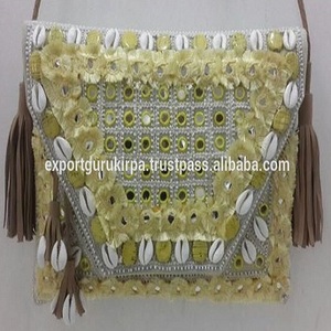 Bolso de Mano Estilo Bohemio Gitano con Cuentas y Conchas para Mujer - Product Image 1
