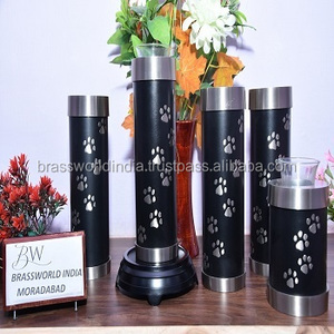 Juego de Urnas Altas para Mascotas Tealight Pet Midnight, Estilo Americano, Material Metálico, de Brassworld India, Artículos Funerarios Premium - Product Image 3