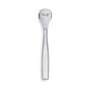 Juego de manicura y pedicura profesional con logotipo personalizado Hoja de pedicura de pies lisos para callos y callos Removedor de cortaúñas - Product Image 4