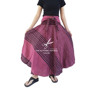 กระโปรงยาวลายม้าลายพร้อมหัวเข็มขัดมะพร้าว - Product Image 1