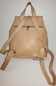 กระเป๋าเป้สะพายหลังใช้ได้ทุกวันทำด้วยมือหนังแท้สไตล์โมร็อกโกพร้อมกรอบภายนอกปรับขนาดและสีได้ - Product Image 4