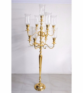 Candélabre décoratif en métal à 9 bras plaqué or avec bol à fleurs pour les décorations de réception de fête et de cérémonie - Product Image 4