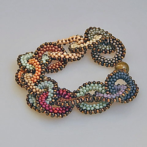 Pulsera de moda con anillos para jugar con los dedos - Product Image 1