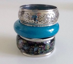 Bold Resin and Brass Stack <b>Bracelet</b> <b>Set</b> Trendy Alloy Number Shape Pattern Bangles Hot Selling Fashion Bangle - Product Image 3