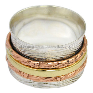 Pure 925 Sterling Silver Multi Band Hammer Ring Eternity Vermeil Anillos de compromiso Más barato Joyería de plata al por mayor - Product Image 3