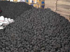 MEILLEUR PRIX Poudre de charbon de bois noir de bois dur imitation acajou, qualité export, marque VIETDELTA, du Vietnam - Product Image 3