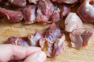 Paquet sous vide rempli de vitamines Halal Premium Quality Frozen Poulet Coupe Portions Gésier/Foie/Tête/Dos/Cou Conservation 24 Mois - Product Image 4