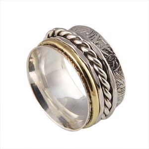 Bague Classique en Argent Sterling 925 Torsadée avec Métal Mixte Laiton, Design Floral Oxydé, pour Méditation et Soulagement de l'Anxiété, Vente en Gros - Product Image 1