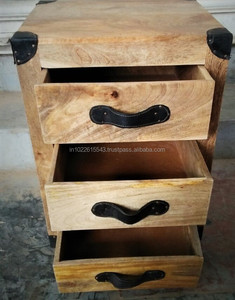 Minimáquina de madera con Mango Industrial, cofre de cajón con parches de cuero - Product Image 1