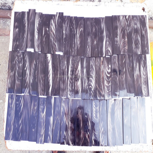 Escama de Cuerno de Búfalo Negro de la Mejor Calidad con Rayas Blancas - Product Image 6