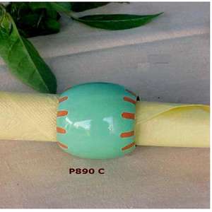 Porte-serviette en bois peint à la main - Product Image 1