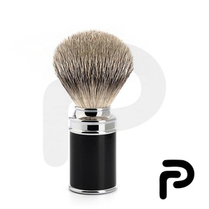 Blaireau de rasage en métal à manche noir avec les meilleurs poils de blaireau pour salon de coiffure et kit de toilettage pour hommes-Blaireau de rasage à long manche OEM - Product Image 4
