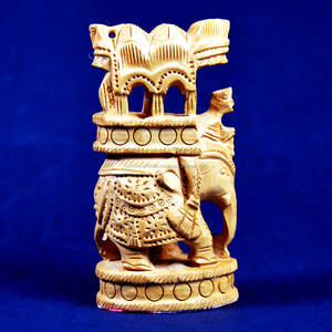 Sculpture d'éléphant en bois indien, sculptée à la main, décoration d'intérieur en bois, sculpture d'éléphant en bois - Product Image 4