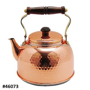 Tetera y Hervidor de Cobre Puro Árabe Martillado con Mango de Madera - Product Image 1