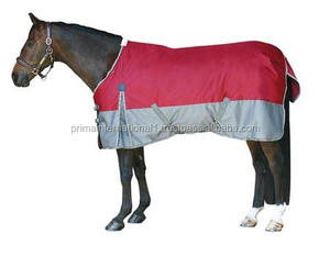 Couverture chaude de tapis de participation d'hiver de cheval de poids moyen 200gm avec des vêtements de cheval de coquille de tissu de doublure en nylon - Product Image 1