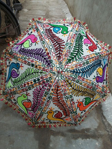 Petits parapluies brodés indiens de poche Design classique Décoration de fête en plein air de mariage et de noël Contrôle manuel - Product Image 5