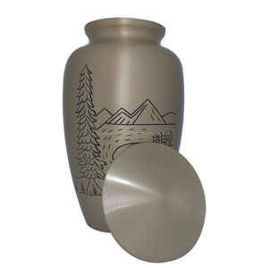 Urna Funeraria Estilo Americano Lotus de Brassworld India, Artículos Funerarios Premium - Product Image 3