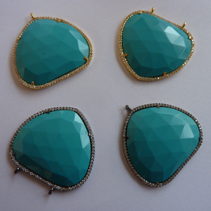 Charmes de bijoux pour enfants, serti de strass, pavé en turquoise bleu, pendentif pour collier - Product Image 1