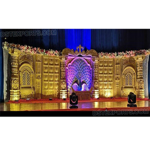 Scène dorée du Grand spectacle de mariage Sri lancan, installation de grande scène pour le mariage indien du sud, thème paon, 1 pièce - Product Image 1