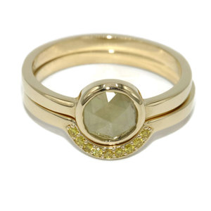 Bague en or jaune 14 carats avec diamant gris naturel taille rose de 0,68 carat, bague empilable, bague en diamant antique, bague en diamant sel et poivre - Product Image 4