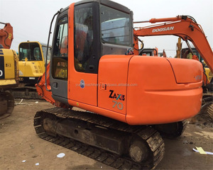 Excavatrice sur chenilles Hitachi ZX70 d'occasion, modèle 2010, avec godet de 0,28 m³, poids opérationnel de 6300 kg, garantie de 12 mois, certifiée CE, à vendre - Product Image 4