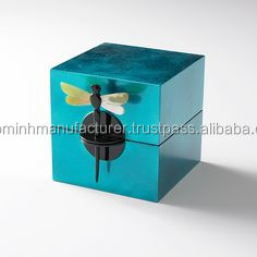 Boîte en laque bleue écologique avec bordure blanche - Product Image 3